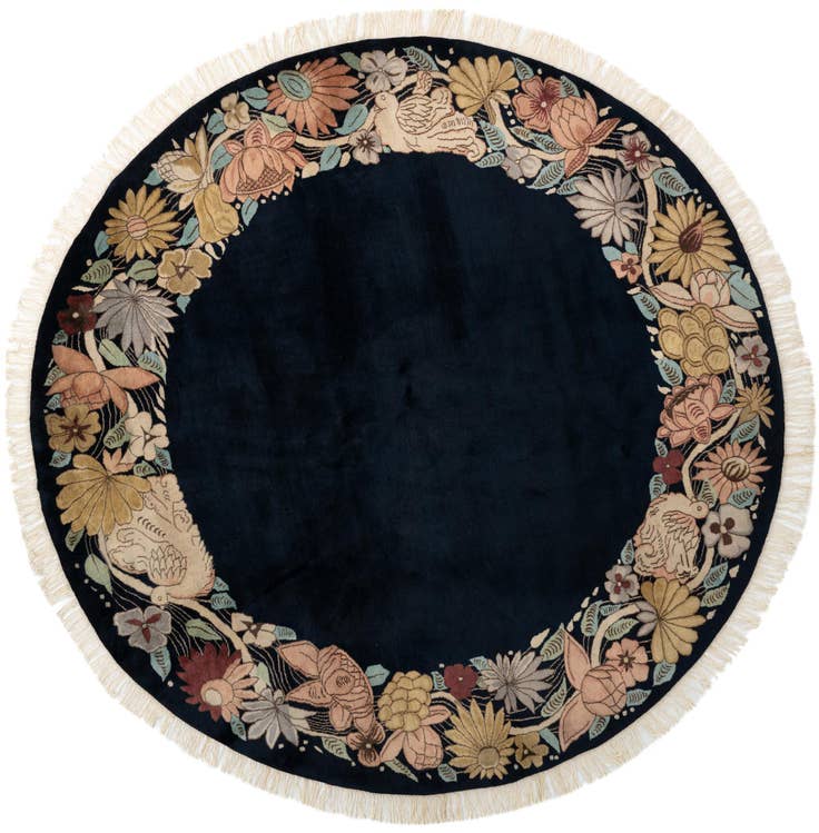 Detail image of 7' 9 x 7' 9 Agra Wool Round Rug