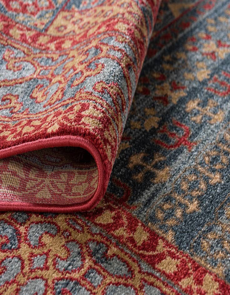 Detail image of 3' x 3' Amina Round Rug