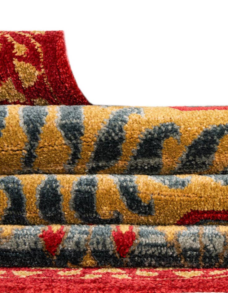 Detail image of 3' x 3' Amina Round Rug