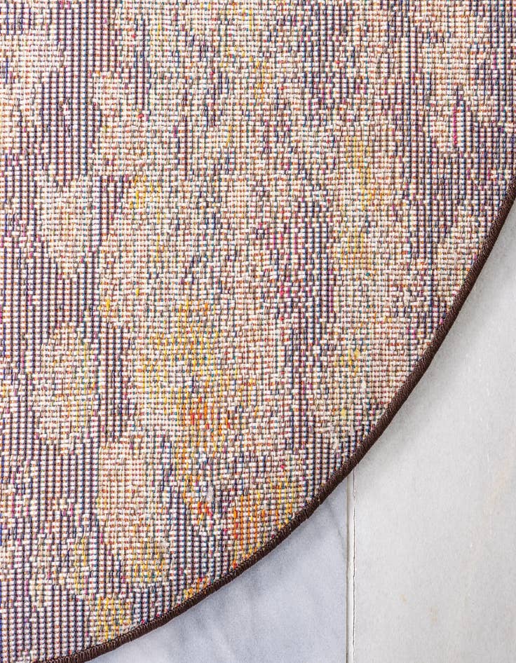 Detail image of 8' x 8'  Washable Arte Round Rug