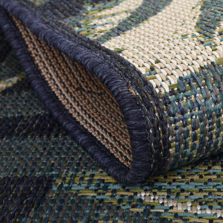5' 3 x 5' 3 Easy-Clean Baja Indoor / Outdoor Round Rug