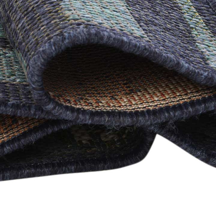 5' 3 x 5' 3 Easy-Clean Baja Indoor / Outdoor Round Rug