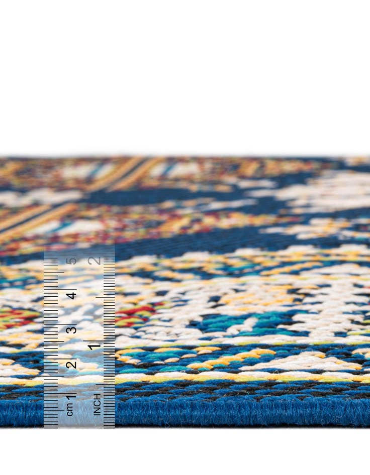 Detail image of 4' x 4' Easy-Clean Baja Indoor / Outdoor Round Rug