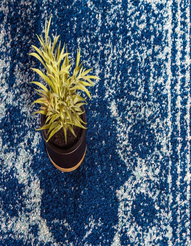 Detail image of 5' x 5' Bexley Round Rug