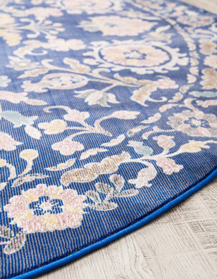 Detail image of 8' x 8' Blossom Round Rug