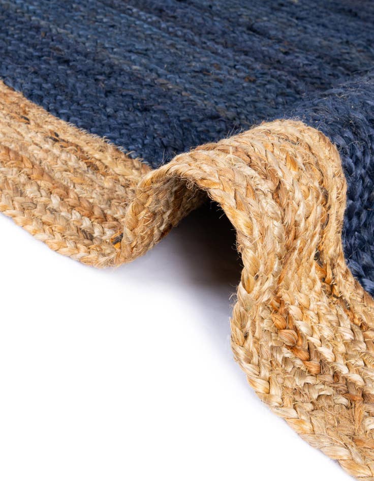 Detail image of 8' x 8'  Hand Braided Jute Round Rug