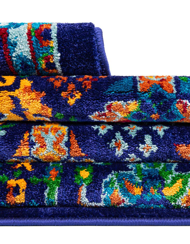 Detail image of 4' x 4' Calypso Round Rug