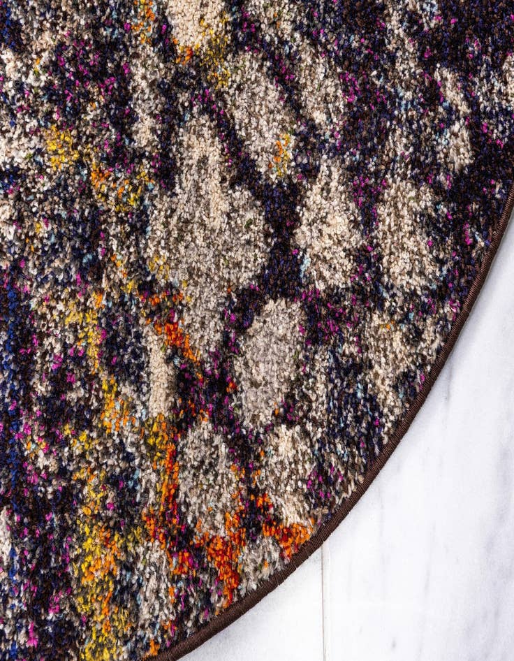 Detail image of 8' x 8' Washable Carnevale Round Rug