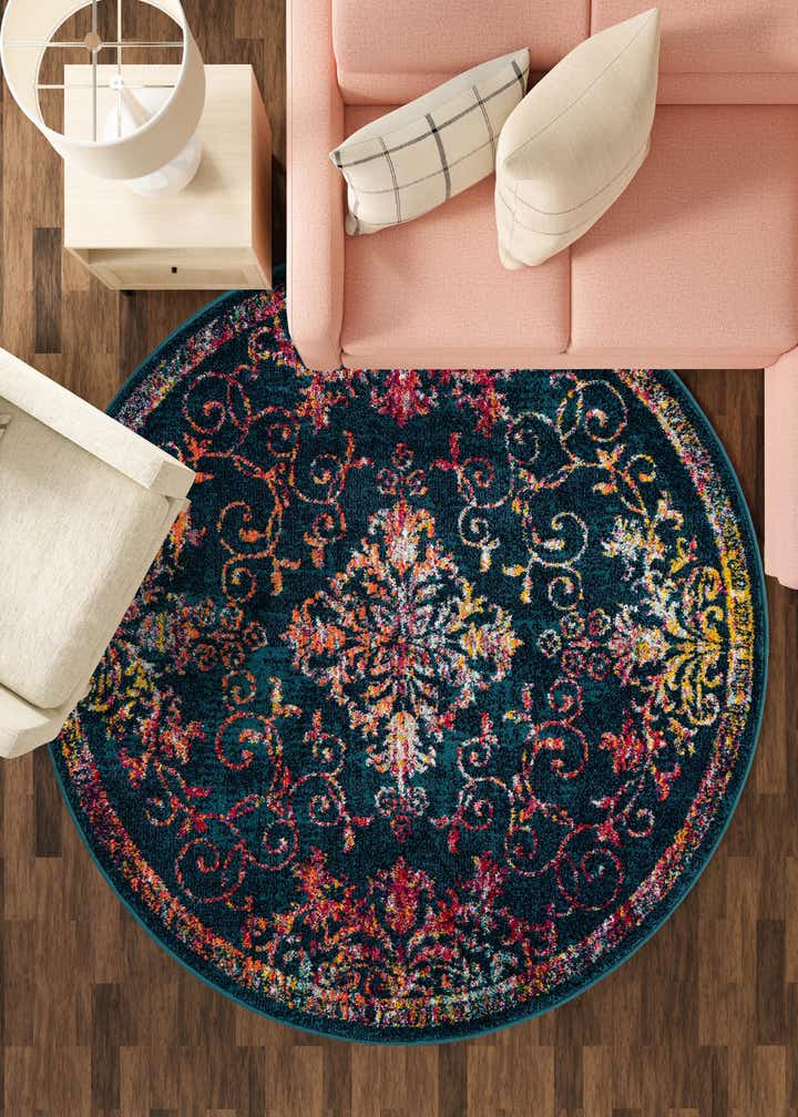 7' 10 x 7' 10 Carrington Round Rug