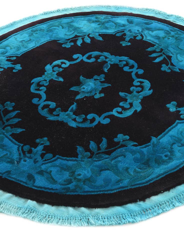 Detail image of 4' 2 x 4' 4 Hand Knotted Carved Pekin Wool Round Rug