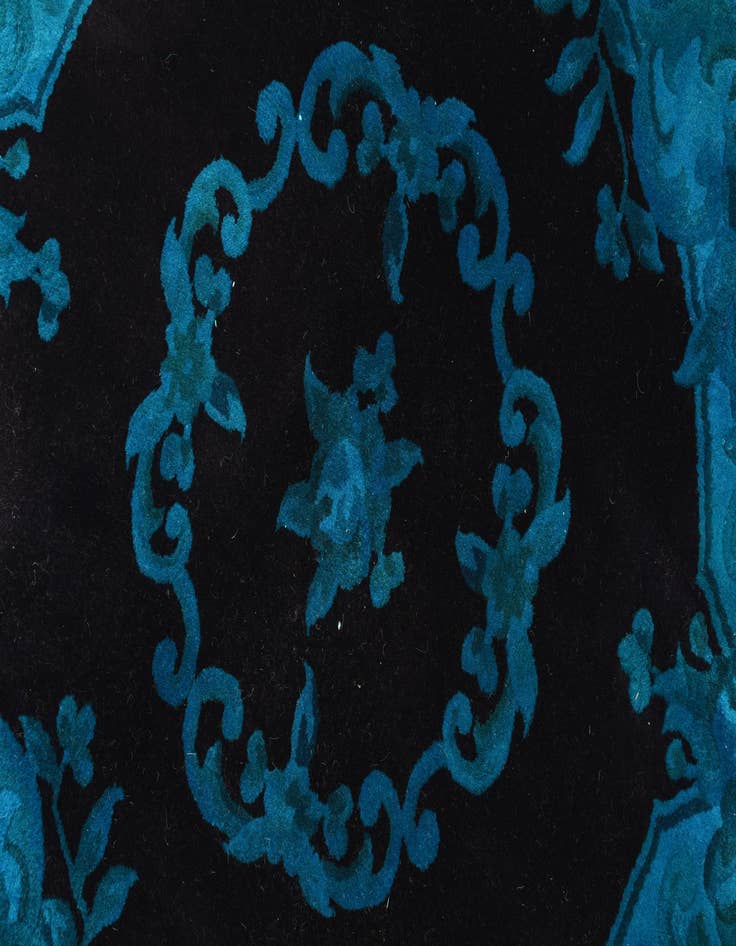 Detail image of 4' 2 x 4' 4 Hand Knotted Carved Pekin Wool Round Rug