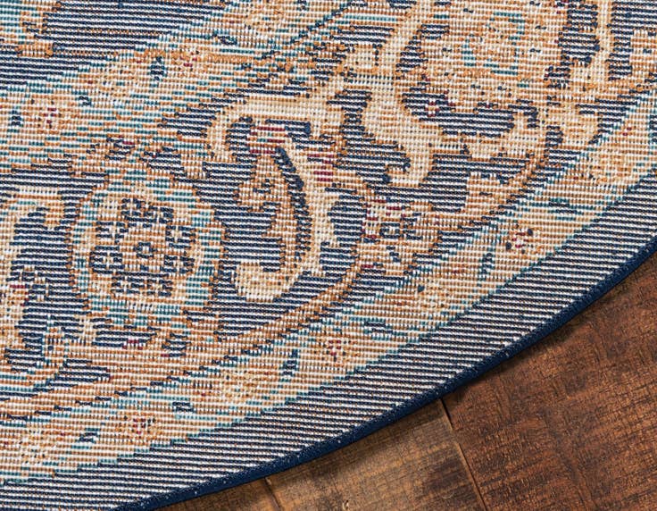 Detail image of 8' x 8' Charlestown Round Rug