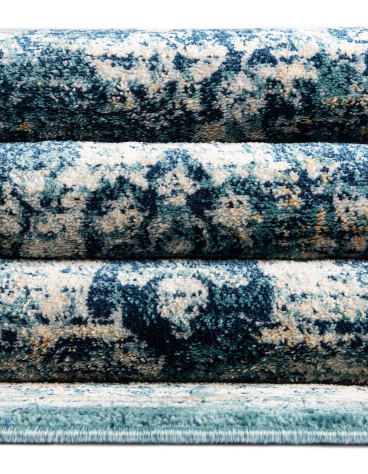 Detail image of 7' 10 x 7' 10 Dahlia Round Rug