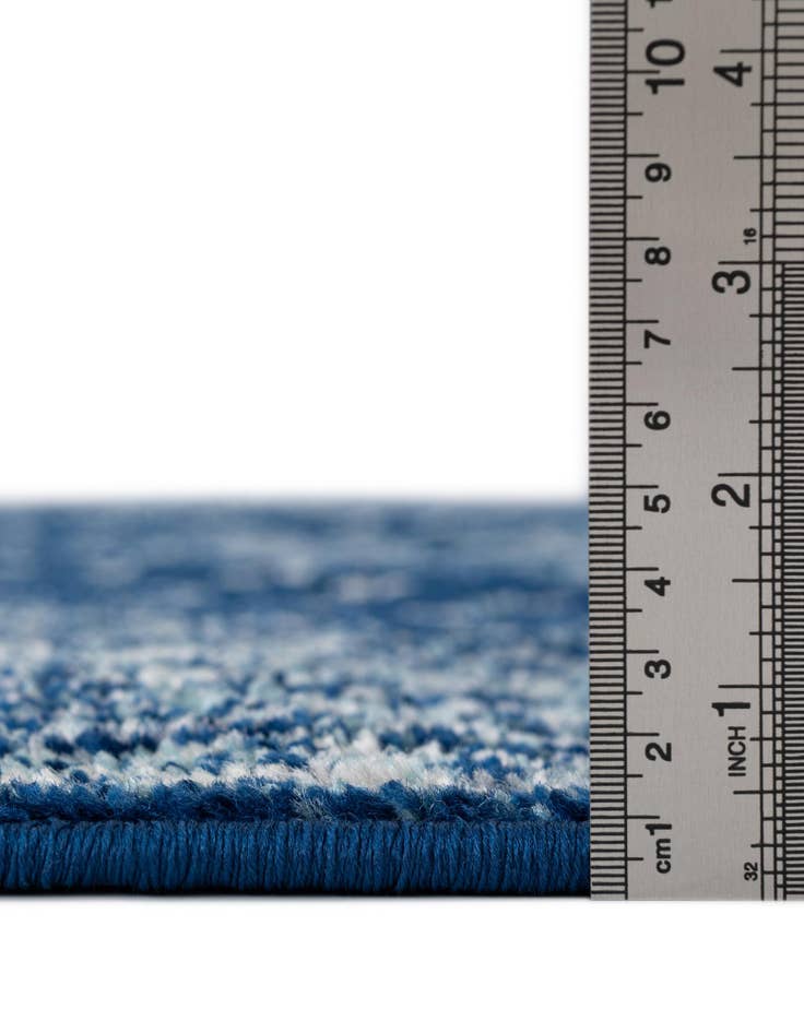 Detail image of 12' x 12' Dover Round Rug
