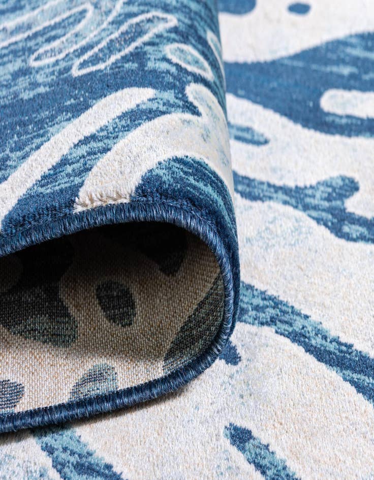 Detail image of 5' x 5' Ethereal Round Rug