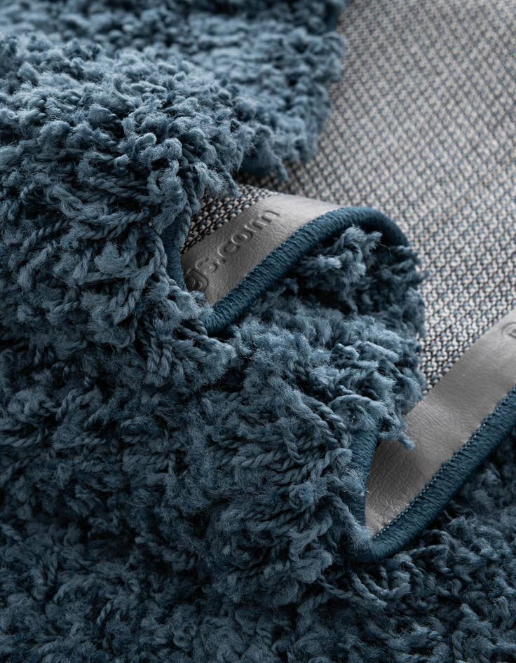 Detail image of 7' x 7' Everyday Shag Round Rug