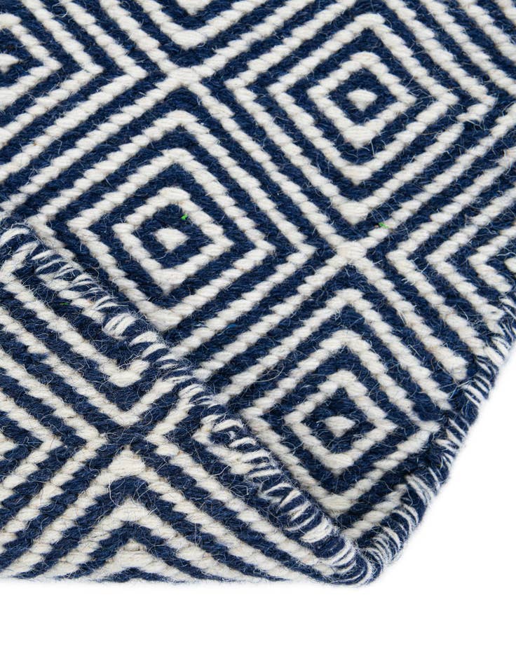 Detail image of 12' x 12' Hand Woven Geo Trellis Flatweave Round Rug