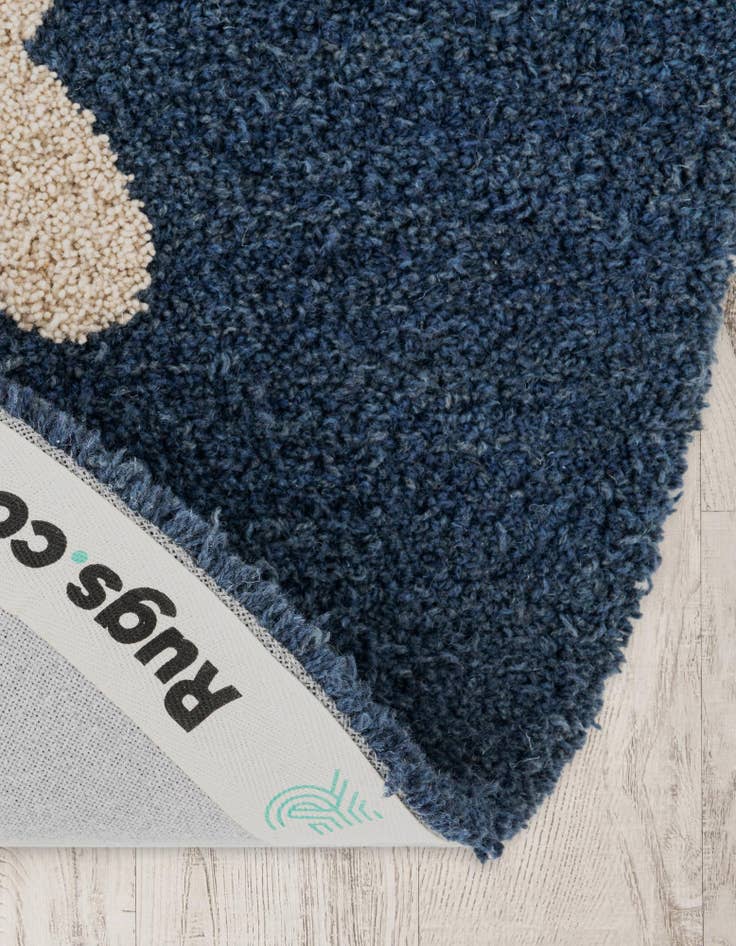 Detail image of 4' 1 x 4' 1 Handtufted Wool Round Rug
