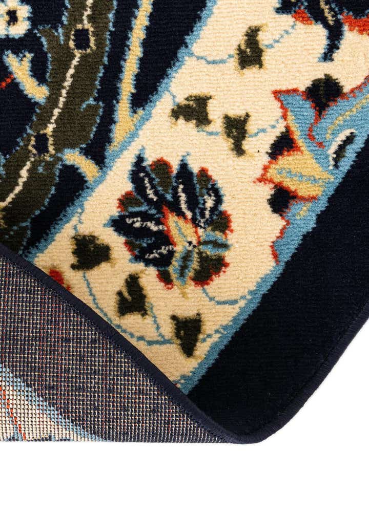 7' 10 x 7' 10 Isfahan Design Round Rug