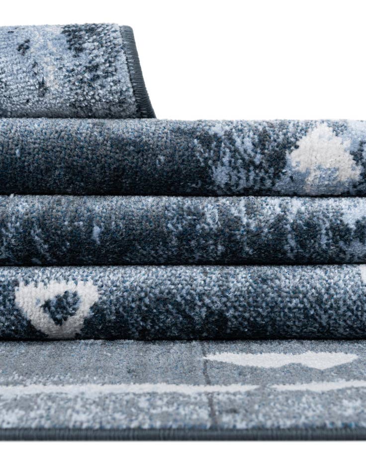 Detail image of 7' 10 x 7' 10 Kamala Washable Round Rug