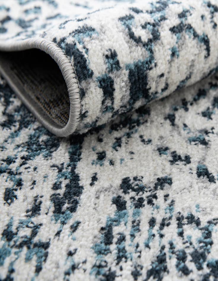 Detail image of 5' 3 x 5' 3 Kamala Washable Round Rug