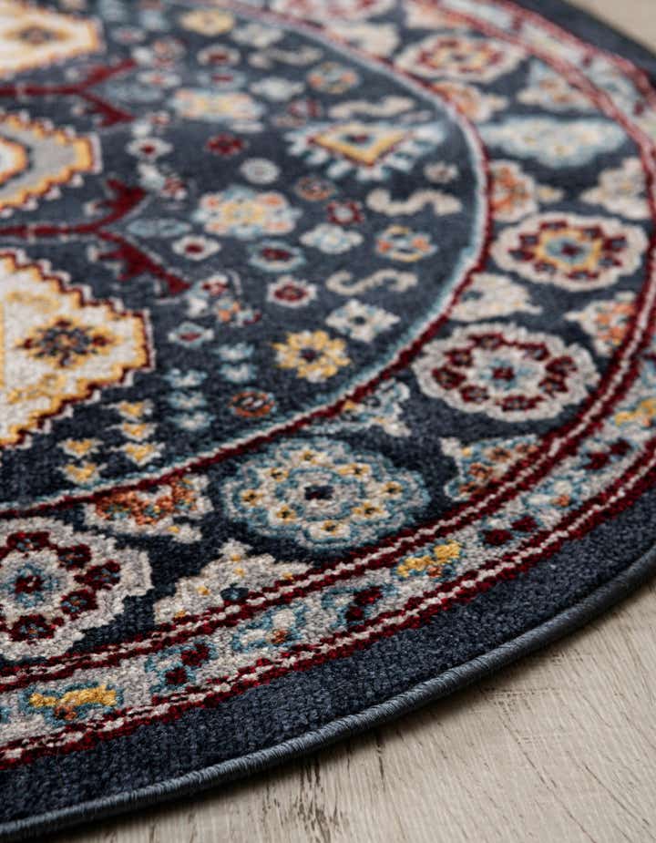 5' 3 x 5' 3 Kamala Washable Round Rug