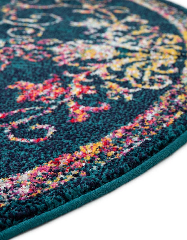 Detail image of 7' 10 x 7' 10 Madeline Round Rug