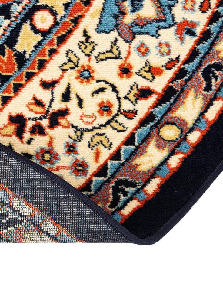 Detail image of 7' 10 x 7' 10 Mashad Design Round Rug