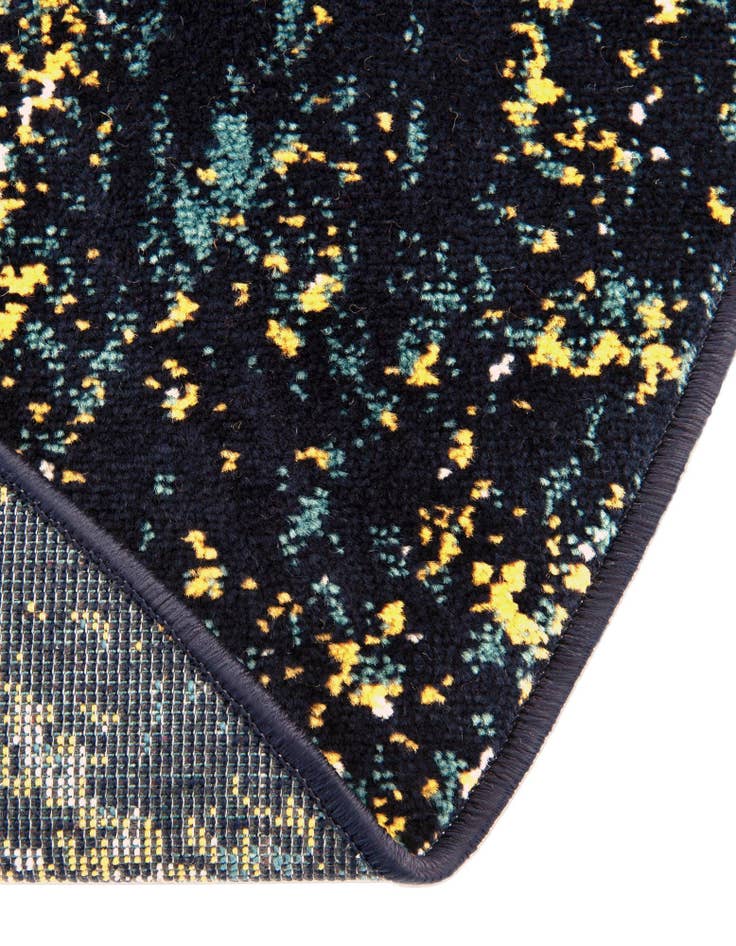 Detail image of 7' x 7' Monaco Round Rug