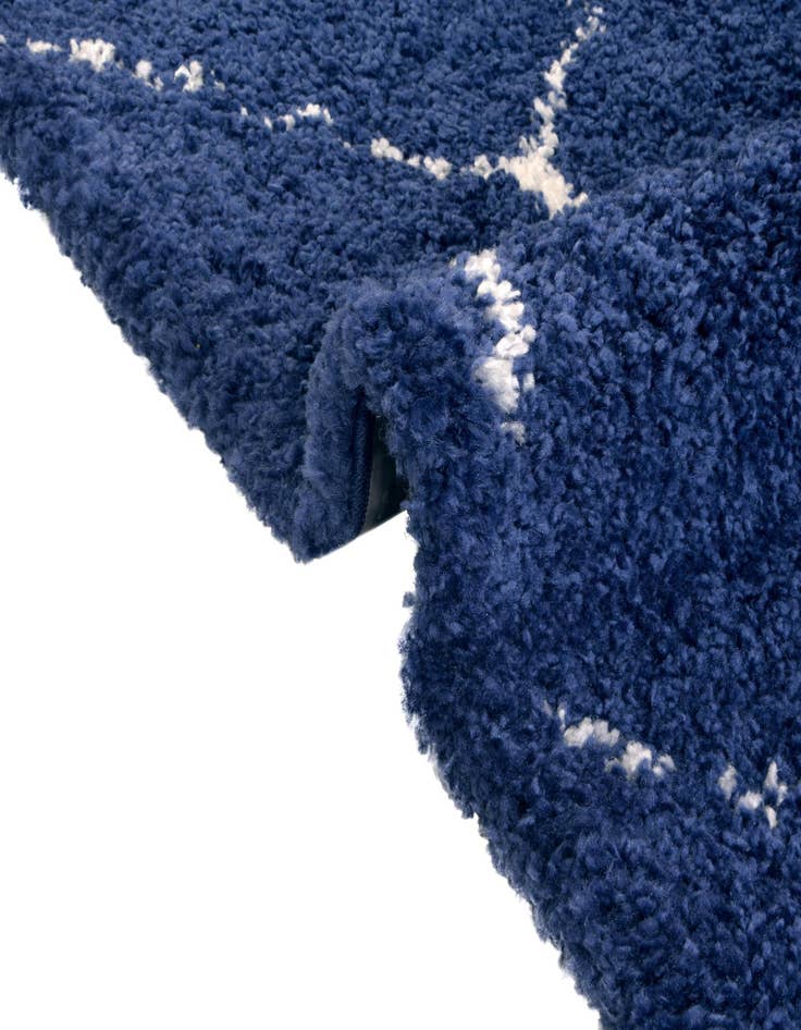 Detail image of 5' x 5' Moroccan Shag Round Rug