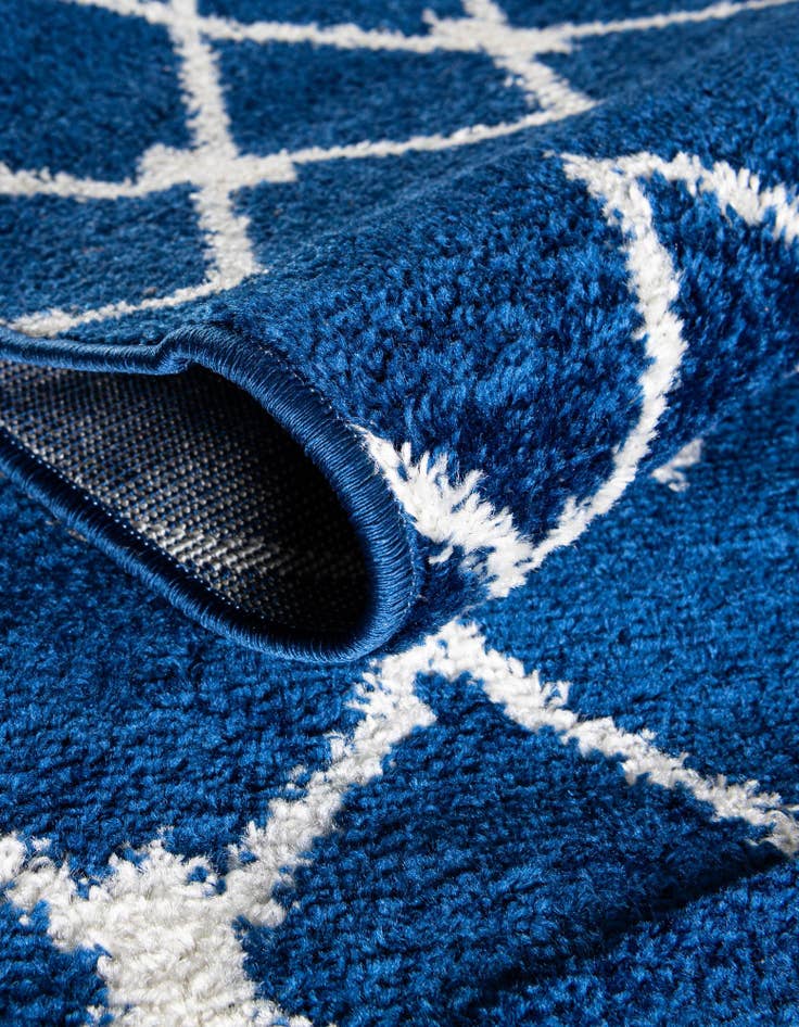 Detail image of 6' x 6' Moroccan Trellis Round Rug