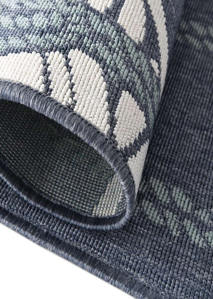 4' x 4' Easy-Clean Coastal Indoor / Outdoor Round Rug