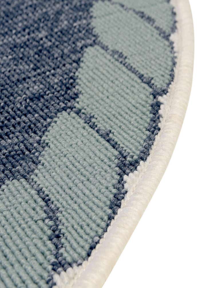 5' 3 x 5' 3 Easy-Clean Coastal Indoor / Outdoor Round Rug