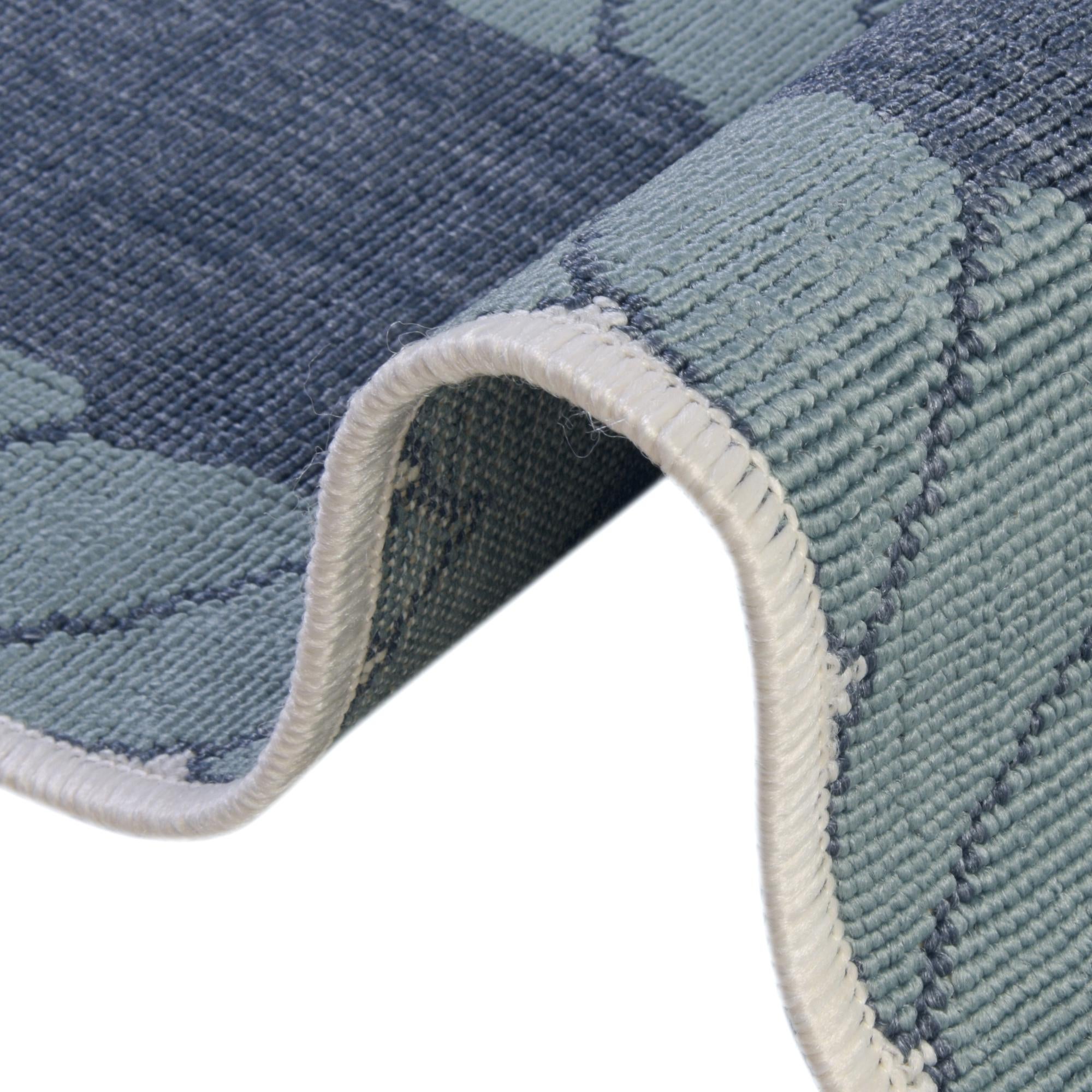 4' x 4' Easy-Clean Coastal Indoor / Outdoor Round Rug