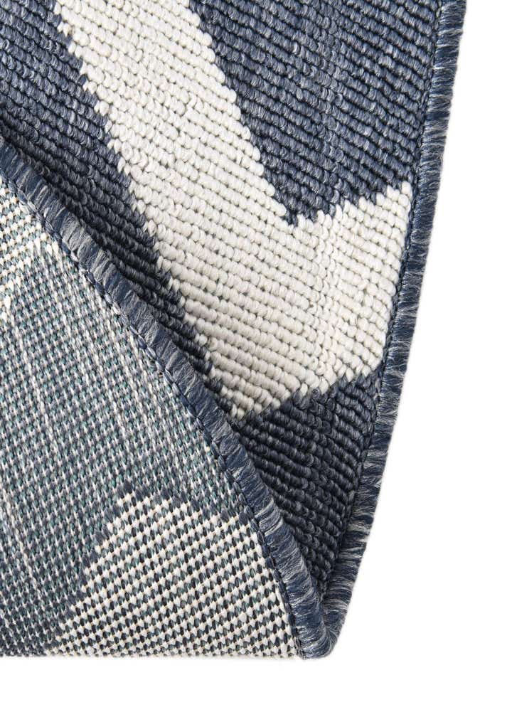 7' x 7' Easy-Clean Coastal Indoor / Outdoor Round Rug