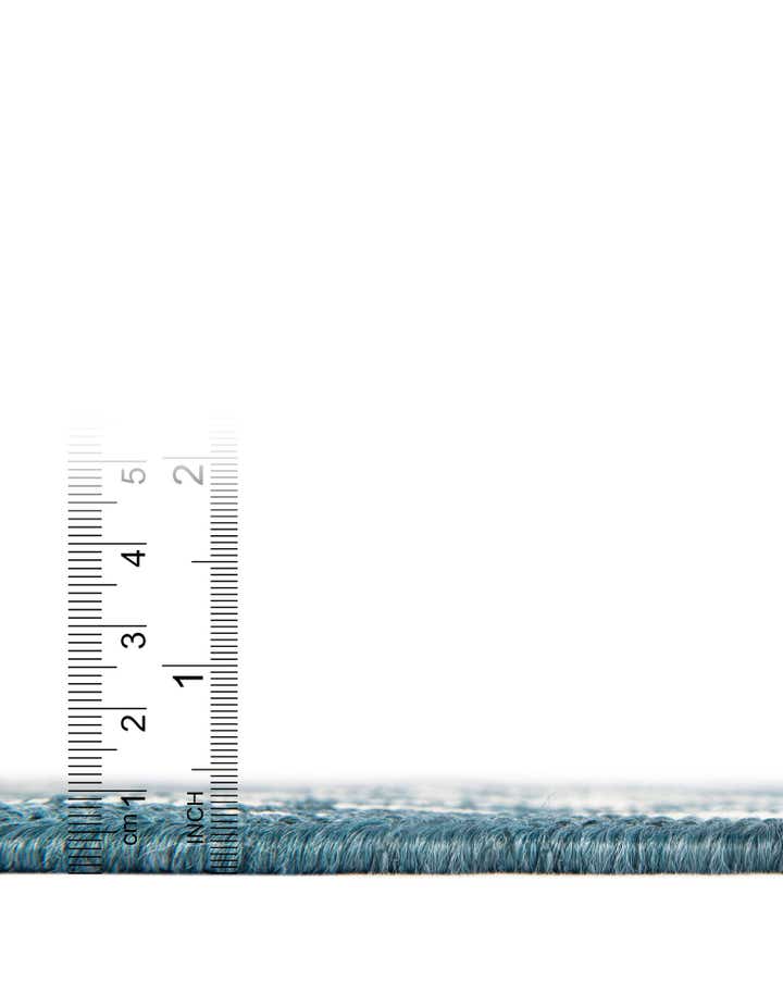 7' 10 x 7' 10 Easy-Clean Lattice Indoor / Outdoor Round Rug