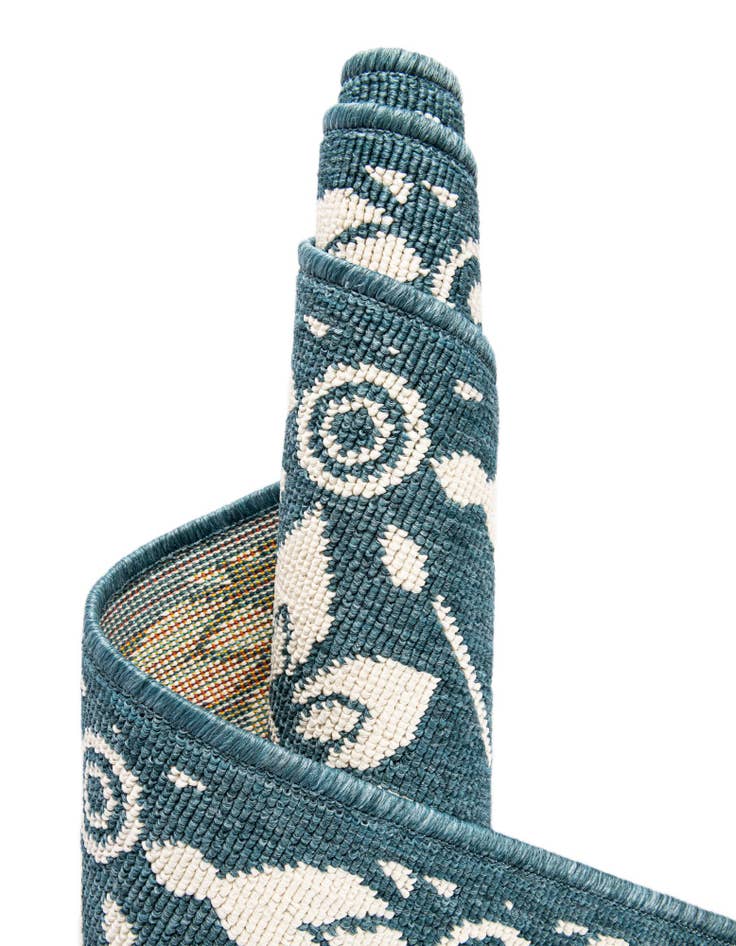 Detail image of 95cm x 95cm  Washable Lattice Indoor / Outdoor Round Rug