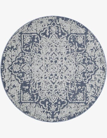 5' 3 x 5' 3 Easy-Clean Traditional Indoor / Outdoor Round Rug