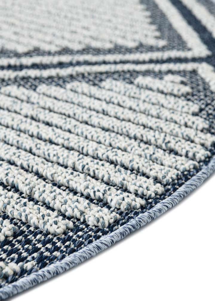 5' 3 x 5' 3 Easy-Clean Trellis Indoor / Outdoor Round Rug
