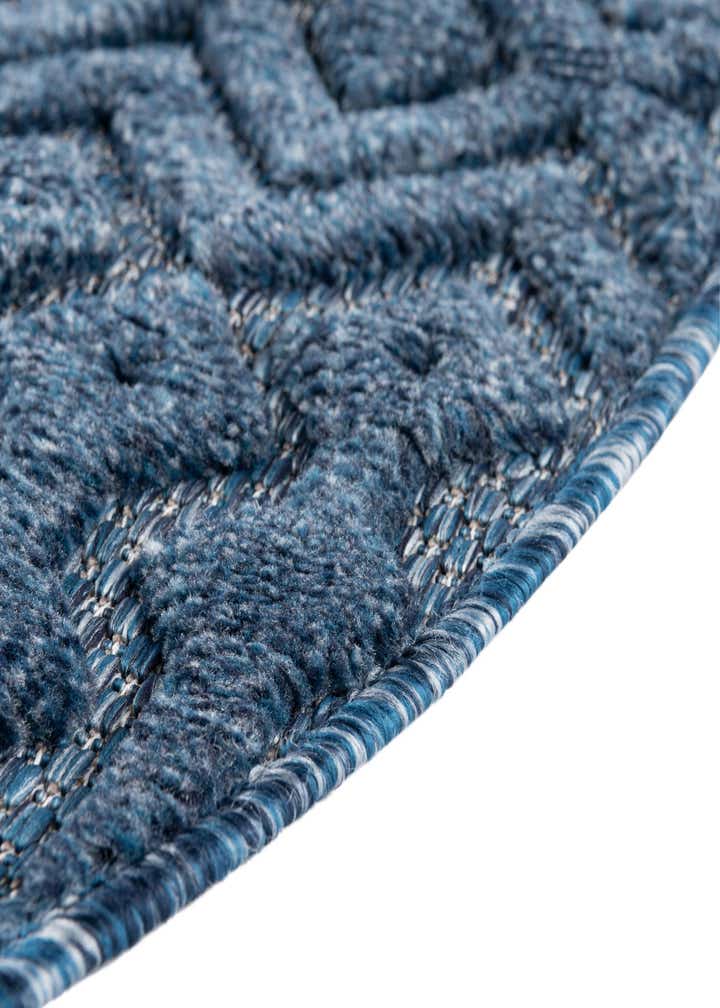 5' 3 x 5' 3 Easy-Clean Trellis Textured Indoor / Outdoor Round Rug