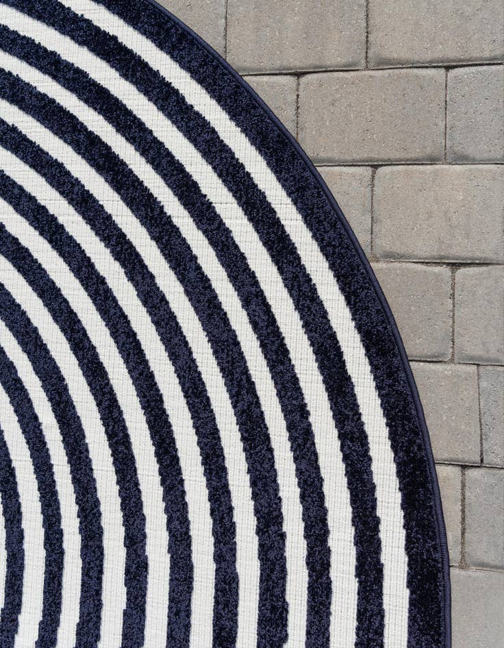 Detail image of 8' x 8'  Washable Sabrina Soto Prescott Indoor / Outdoor Round Rug