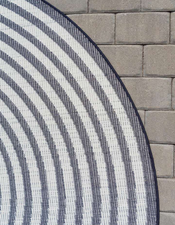 8' x 8' Easy-Clean Sabrina Soto Prescott Indoor / Outdoor Round Rug