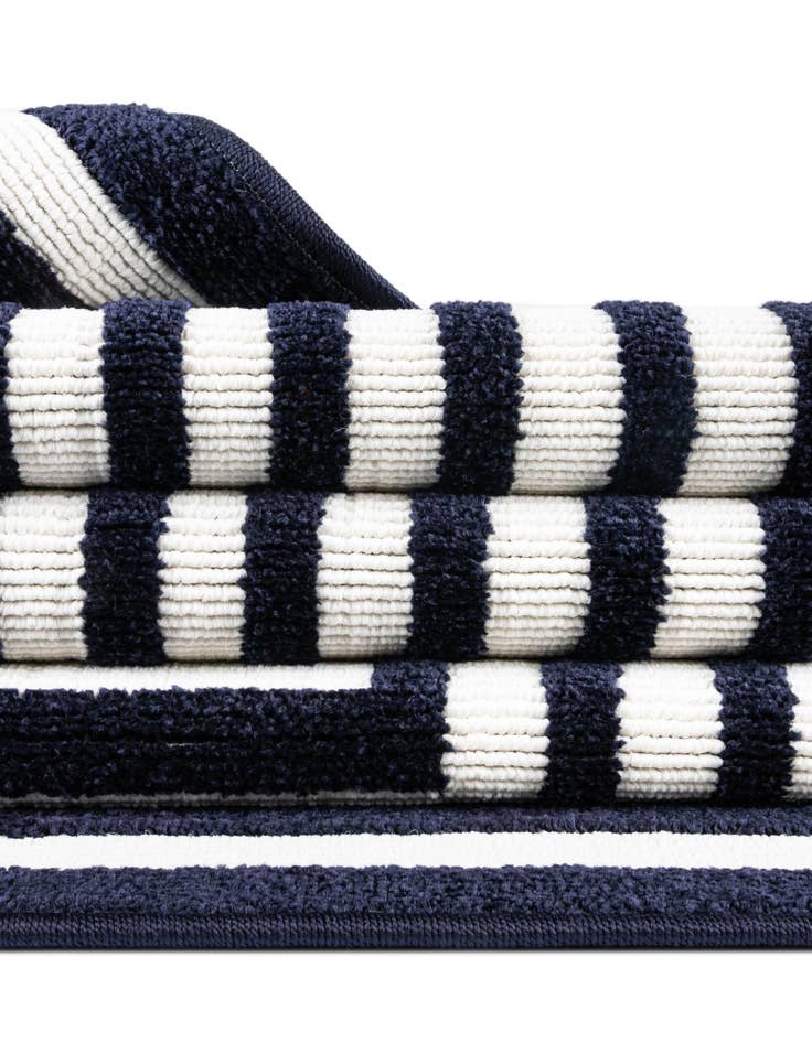 Detail image of 8' x 8'  Washable Sabrina Soto Prescott Indoor / Outdoor Round Rug