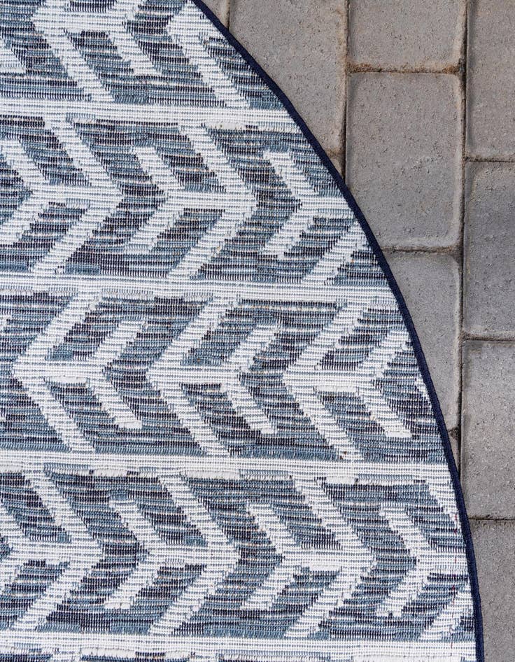 Detail image of 8' x 8'  Washable Sabrina Soto Aston Indoor / Outdoor Round Rug