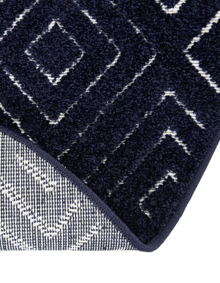 Detail image of 10' x 10' Easy-Clean Sabrina Soto Indoor / Outdoor Round Rug