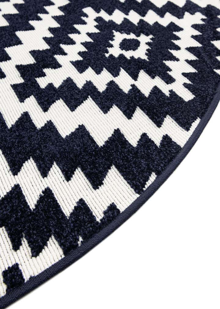 5' x 5' Easy-Clean Sabrina Soto Indoor / Outdoor Round Rug