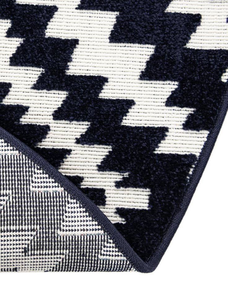 Detail image of 5' x 5'  Washable Sabrina Soto Indoor / Outdoor Round Rug