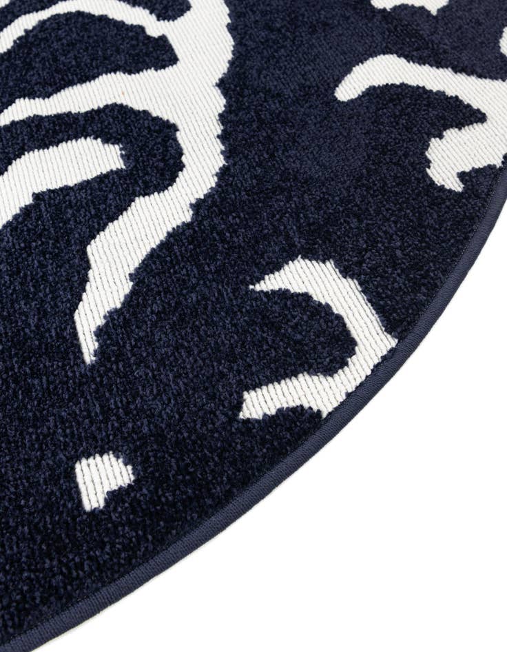 Detail image of 5' x 5' Easy-Clean Sabrina Soto Indoor / Outdoor Round Rug