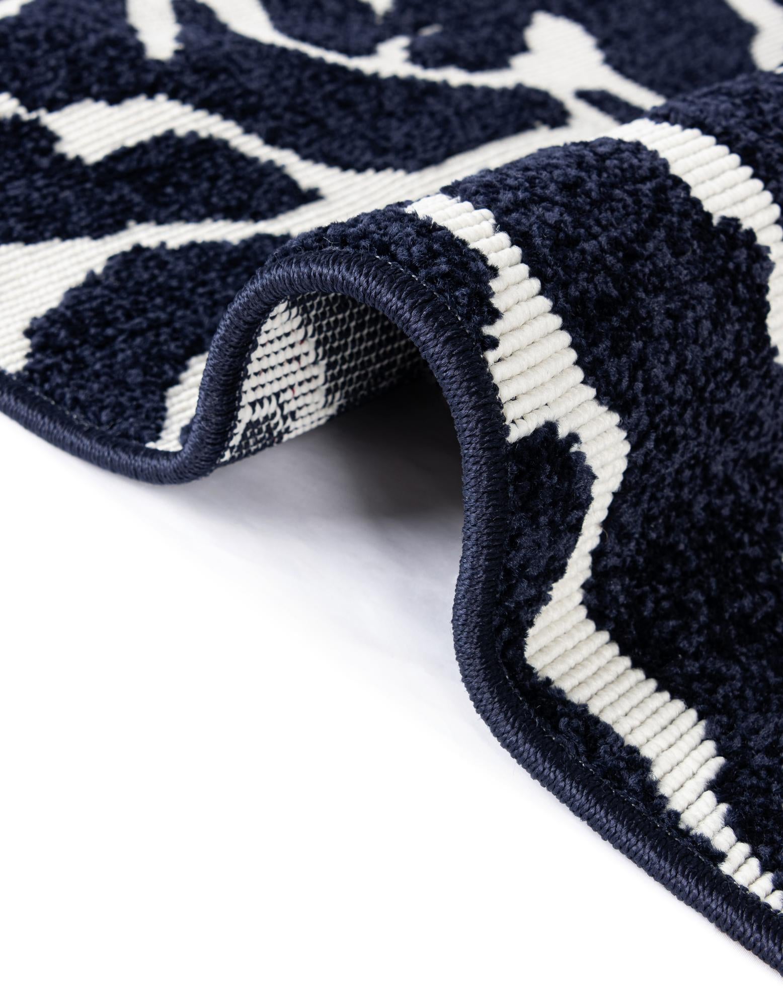 3' x 3' Easy-Clean Sabrina Soto Indoor / Outdoor Round Rug