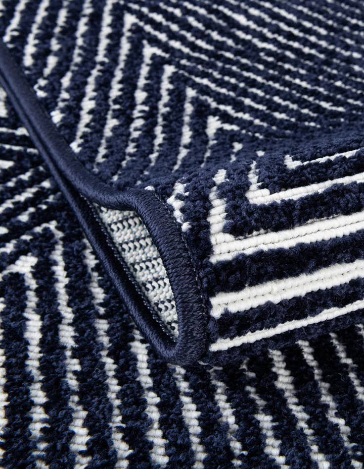 Detail image of 3' x 3' Easy-Clean Sabrina Soto Indoor / Outdoor Round Rug